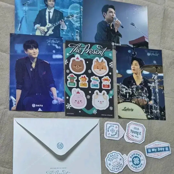 [BUNJANG] Day6 Made Gift Postcard Sticker Bundle Set / 데이식스 클콘 마데 기프트 엽서 스티커 일괄