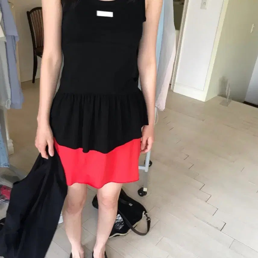 [BUNJANG] We Are Dewil Tank Top - Black / 위아 나시 / 드윌 나시 - 블랙