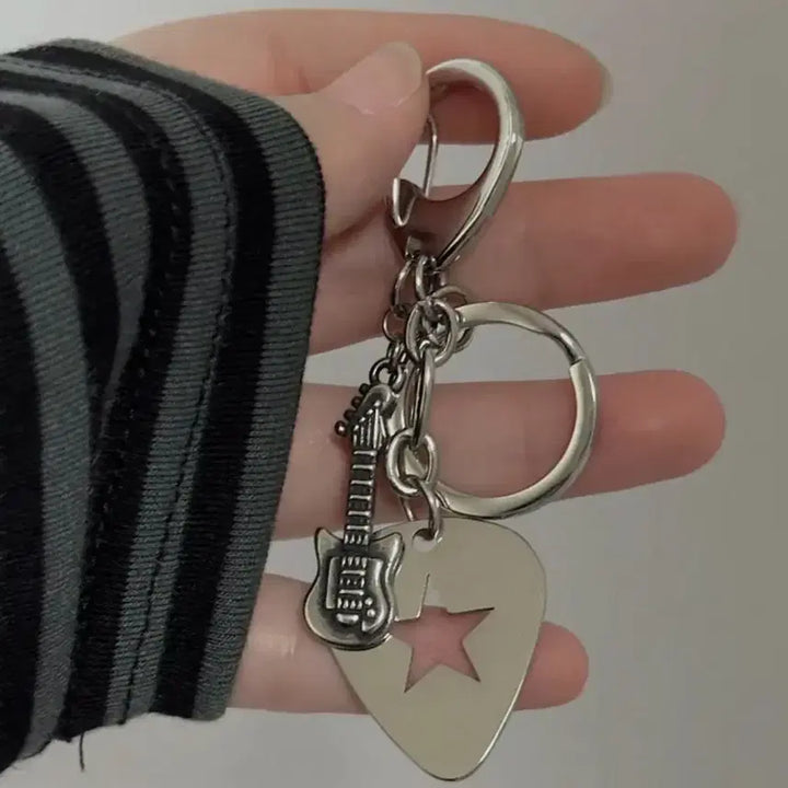 [BUNJANG] Ablie Y2K Rockstar Guitar Pick Keychain / 에이블리 y2k 락스타 기타 피크 키링
