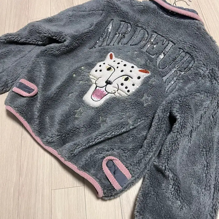 [BUNJANG] Hanseom Form The Store Wool Embroidered Sequin Sherpa Jacket / 21년 한섬 폼더스토어 울 자수 스팽글 양털점퍼 뽀글이자켓후리스큐빅그레이