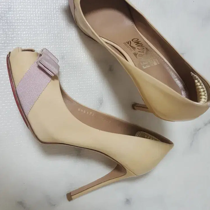 [BUNJANG] Ferragamo Pumps Heels 230mm / 페레가모 펌프스 구두 230사이즈
