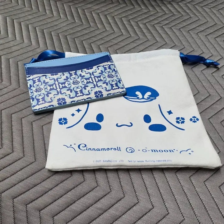 [BUNJANG] Sanrio Cinnamoroll O-moon Card Wallet / 시나모롤 오문 카드지갑 O-moon 콜라보 카드지갑