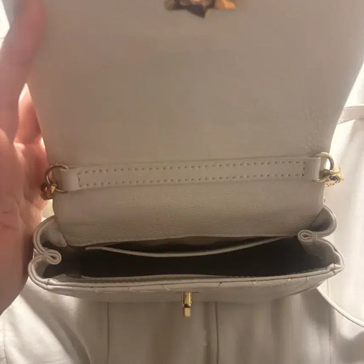 [BUNJANG] Jill Stuart Ivory Mini Crossbody Bag / 질스튜어트 아이보리 미니 크로스백