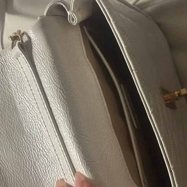 [BUNJANG] Jill Stuart Ivory Mini Crossbody Bag / 질스튜어트 아이보리 미니 크로스백