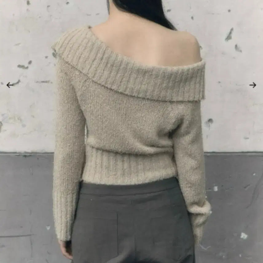 [BUNJANG] Bohemian Seoul Ribbed Button Off-Shoulder Knit Top / 보헤미안서울 리브드 버튼 오프숄더 니트 F 오트밀