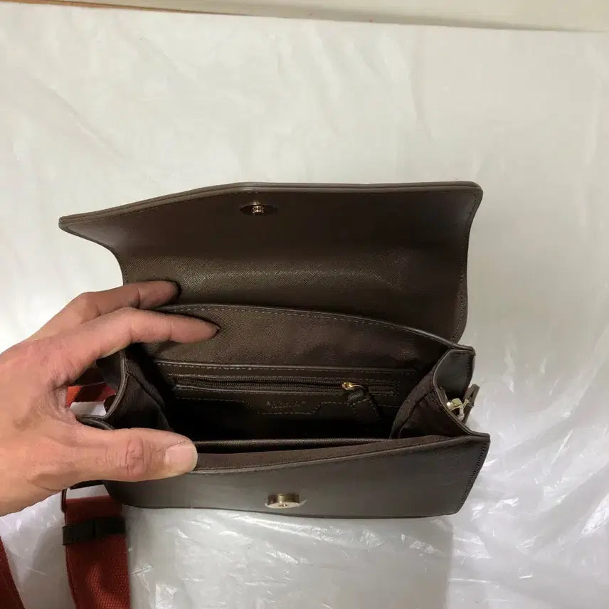 [BUNJANG] Esquire Crossbody Bag / 에스콰이아 크로스백@9917