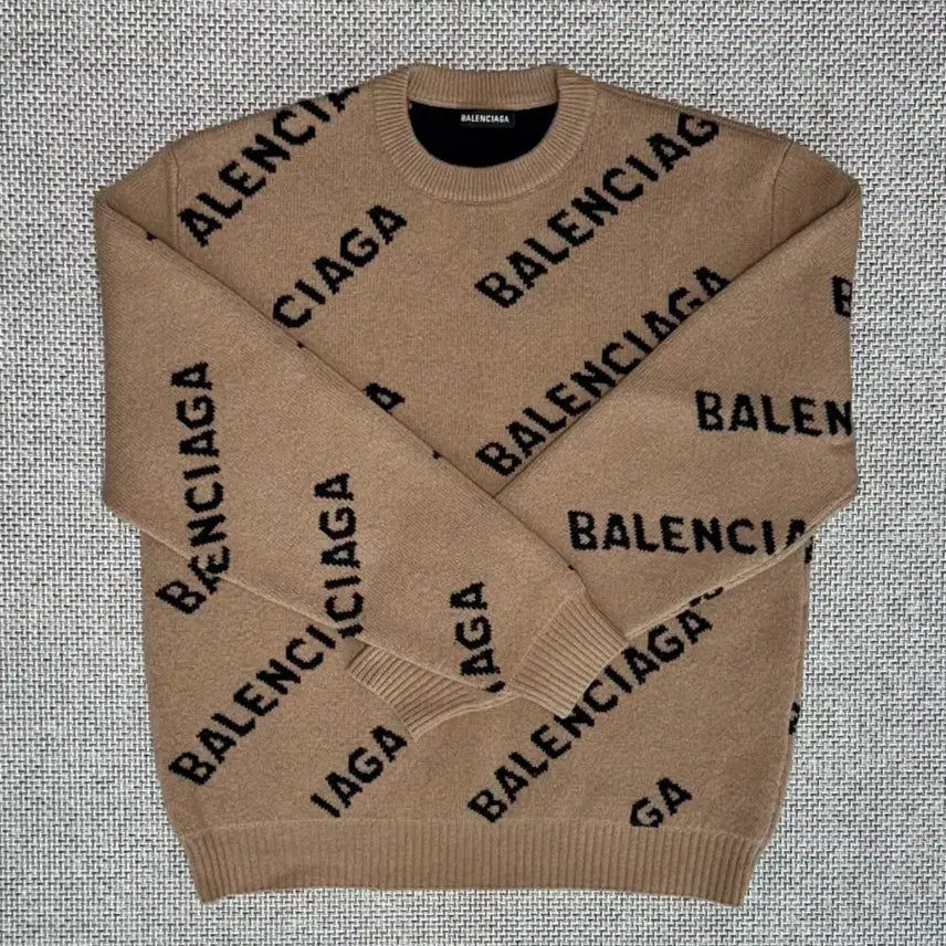 [BUNJANG] Balenciaga Multi Logo Knit Sweater / 발렌시아가 멀티 로고 니트