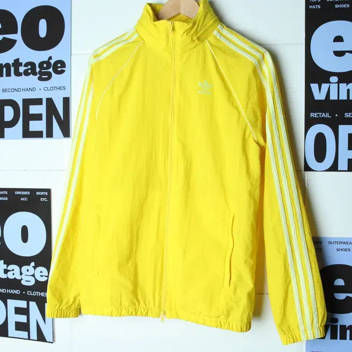 [BUNJANG] Adidas Windbreaker Jacket / (M-L) 아디다스 집업 바람막이 점퍼자켓 노랑 삼선 불꽃-1775C