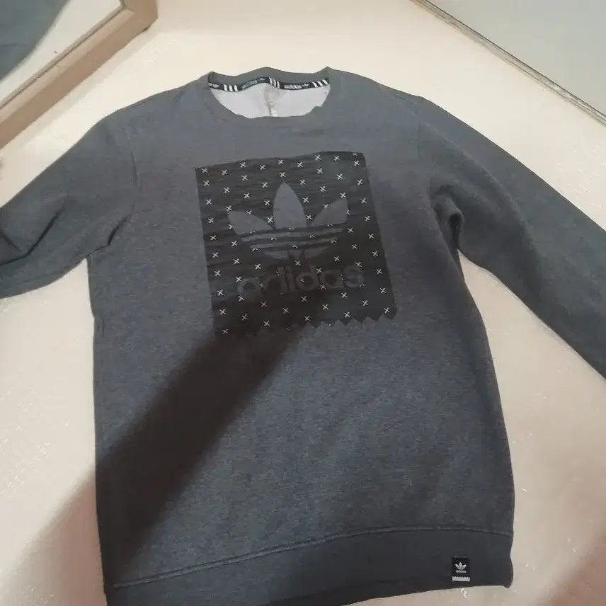 [BUNJANG] Adidas Fleece Lined Sweatshirt Gray / 아디다스 기모 맨투맨 티셔츠 회색