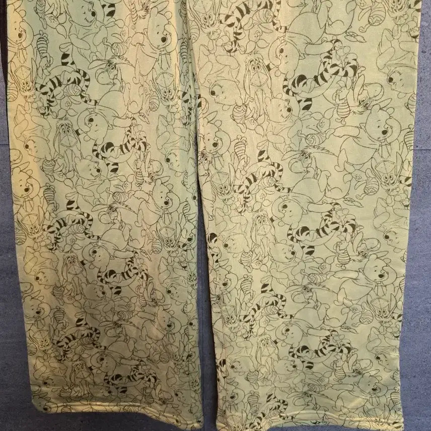 [BUNJANG] Disney Winnie the Pooh Training Pants / 디즈니정품. 곰돌이 푸. 트레이닝 팬츠. 미착.