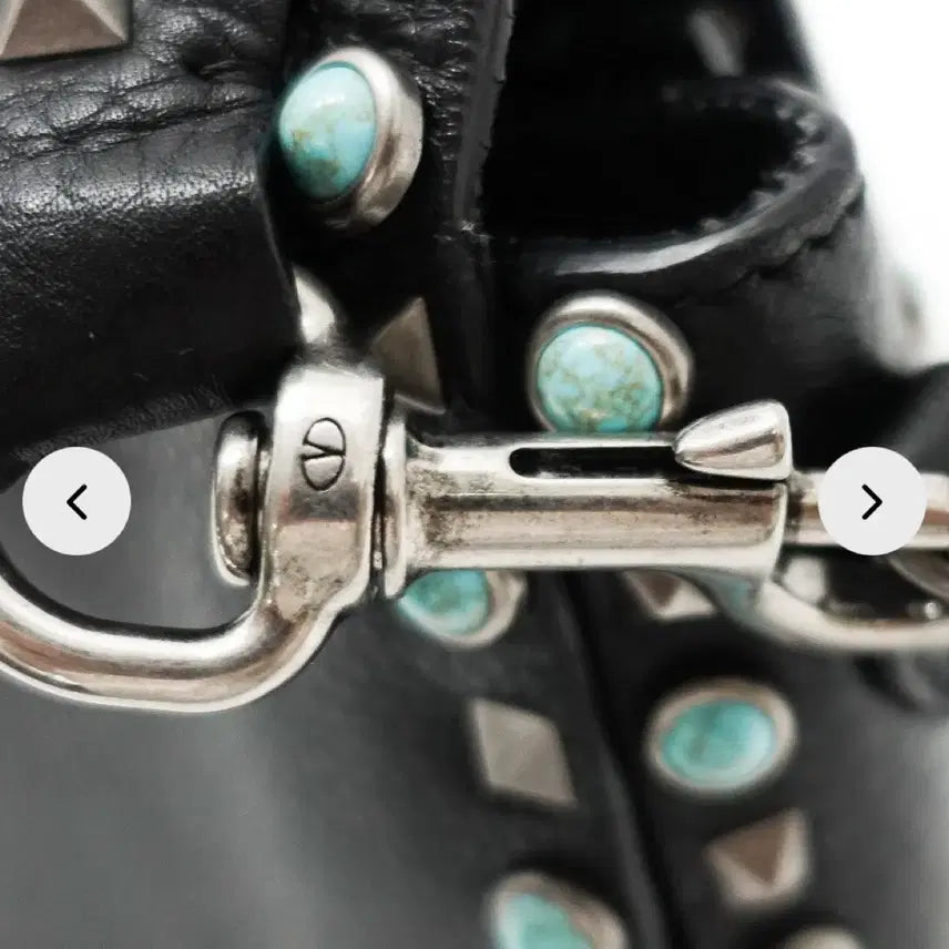 [BUNJANG] Valentino Garavani Rockstud Rolling Guitar Strap Crossbody Bag / 발렌티노 가라바니,락스터드 롤링기타스트랩 크로스