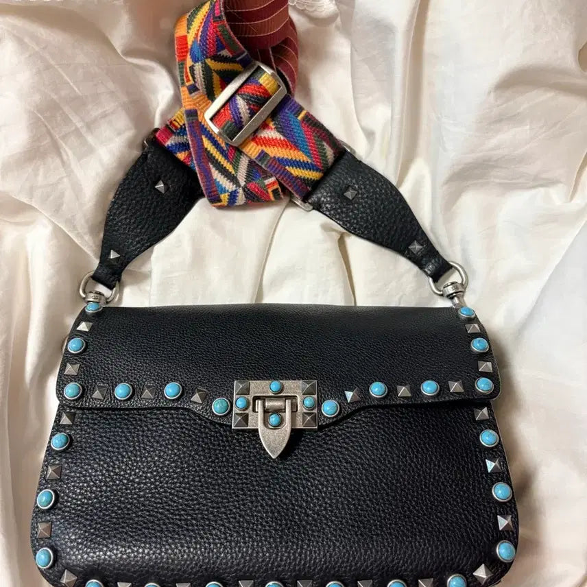[BUNJANG] Valentino Garavani Rockstud Rolling Guitar Strap Crossbody Bag / 발렌티노 가라바니,락스터드 롤링기타스트랩 크로스