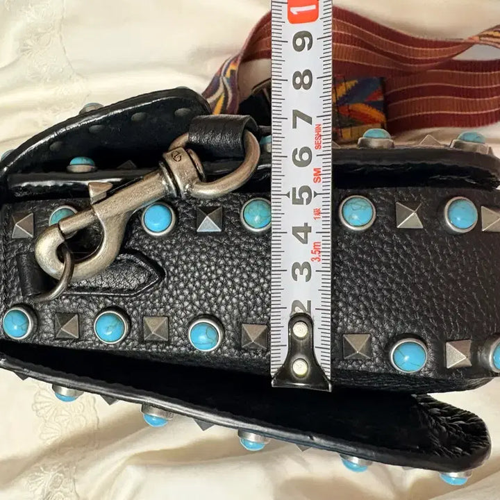 [BUNJANG] Valentino Garavani Rockstud Rolling Guitar Strap Crossbody Bag / 발렌티노 가라바니,락스터드 롤링기타스트랩 크로스