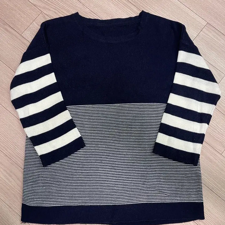 [BUNJANG] Striped Knit Pullover / 스트라이프 니트 풀오버