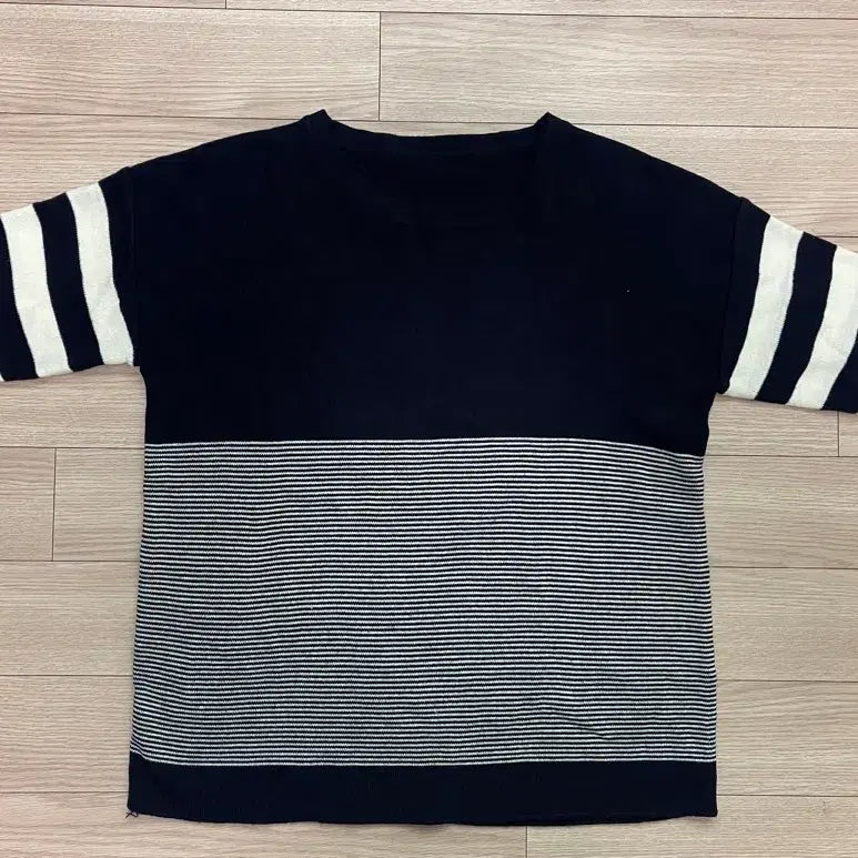 [BUNJANG] Striped Knit Pullover / 스트라이프 니트 풀오버