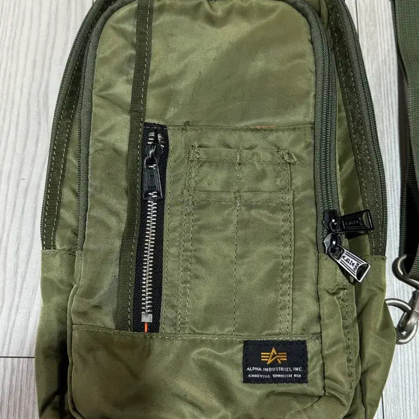 [BUNJANG] Alpha Industries Waist Bag Olive Khaki / 빈티지 알파인더스트리 웨이스트백 가방 레어템