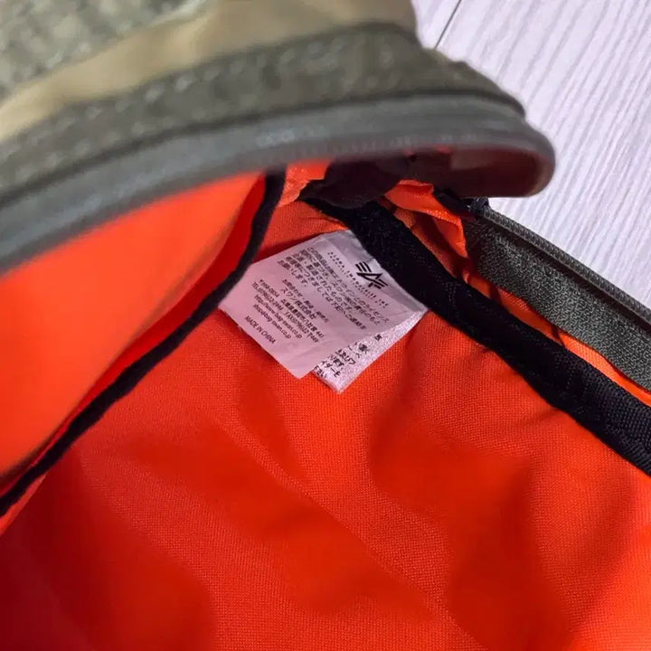 [BUNJANG] Alpha Industries Waist Bag Olive Khaki / 빈티지 알파인더스트리 웨이스트백 가방 레어템