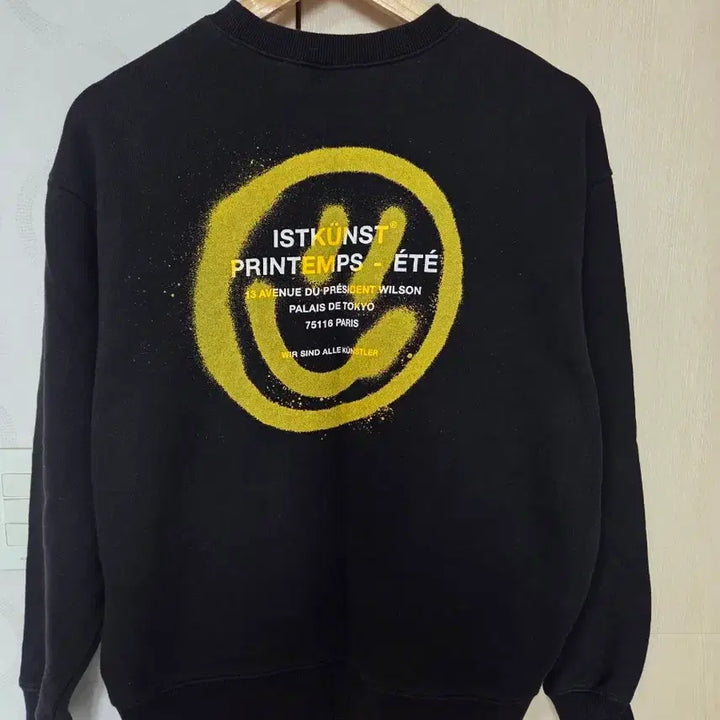 [BUNJANG] East Kunst Smile Print Black Sweatshirt / 이스트쿤스트 프린팅 맨투맨 블랙