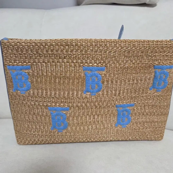 [BUNJANG] Burberry Rattan Pastel Clutch / 버버리 클러치