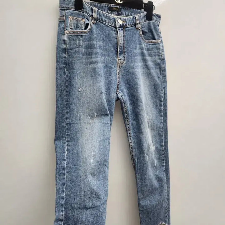 [BUNJANG] The Izzat Denim Jeans / 더아이잗 데님 청바지