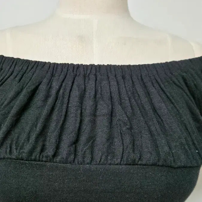 [BUNJANG] Black Off-Shoulder Short Sleeve Top / 블랙 오프숄드 쇼트 반팔
