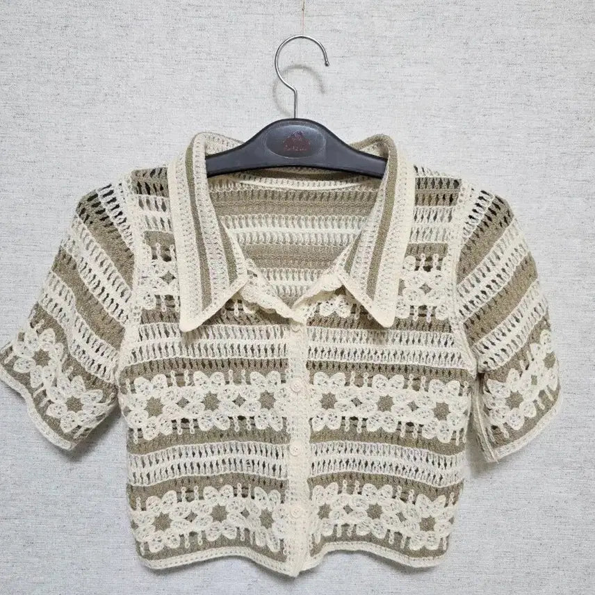[BUNJANG] Crochet Knit Short Sleeve Collar Top / 크로셰 뜨개 반팔 카라 니트