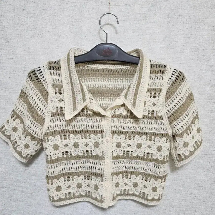 [BUNJANG] Crochet Knit Short Sleeve Collar Top / 크로셰 뜨개 반팔 카라 니트
