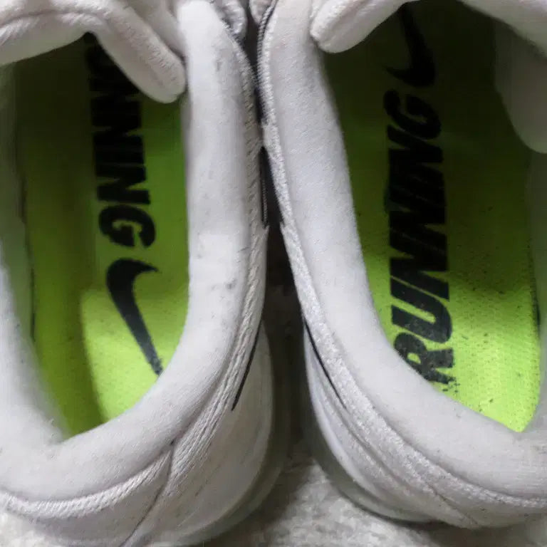[BUNJANG] Nike Air Max 2016 White Sneakers / 후루룩구제 240 나이키 에어맥스 2016 화이트 운동화 중고 신발
