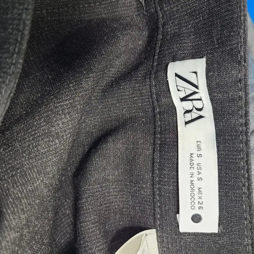 [BUNJANG] ZARA Black Asymmetrical Long Skirt (Size S) / *미사용* 자라 블랙 언발란스 롱 스커트 S