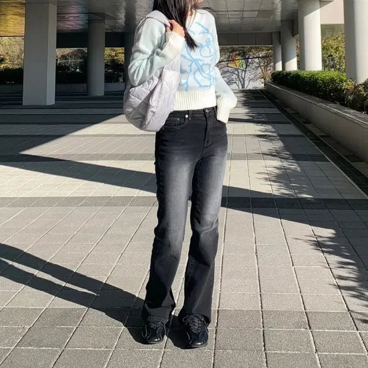[BUNJANG] Kirsh Bunny Crop Knit / 키르시 버니 크롭 니트