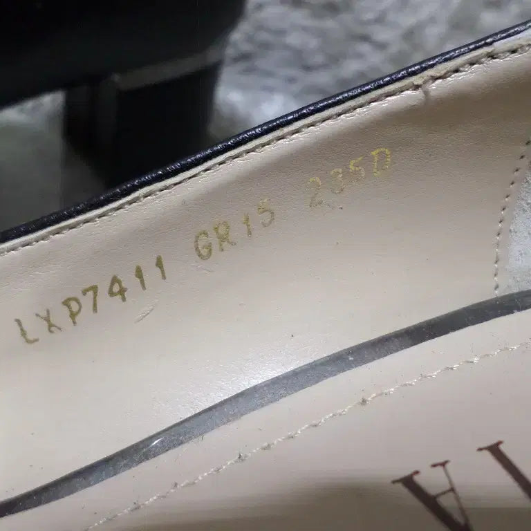 [BUNJANG] Kumkang Xenia Loafers - Black, Used / 후루룩구제 235 금강 제니아 구두 로퍼 블랙 굽5 중고 신발