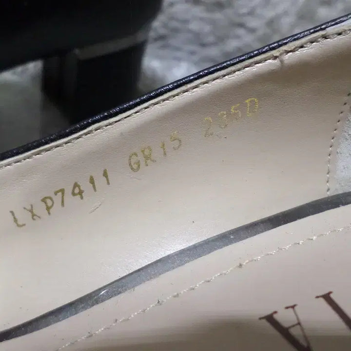 [BUNJANG] Kumkang Xenia Loafers - Black, Used / 후루룩구제 235 금강 제니아 구두 로퍼 블랙 굽5 중고 신발