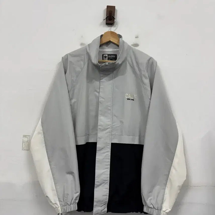 [BUNJANG] Who.A.U Color Block Windbreaker Jacket / (L)후아유 배색 바람막이