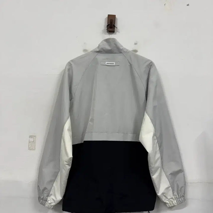 [BUNJANG] Who.A.U Color Block Windbreaker Jacket / (L)후아유 배색 바람막이