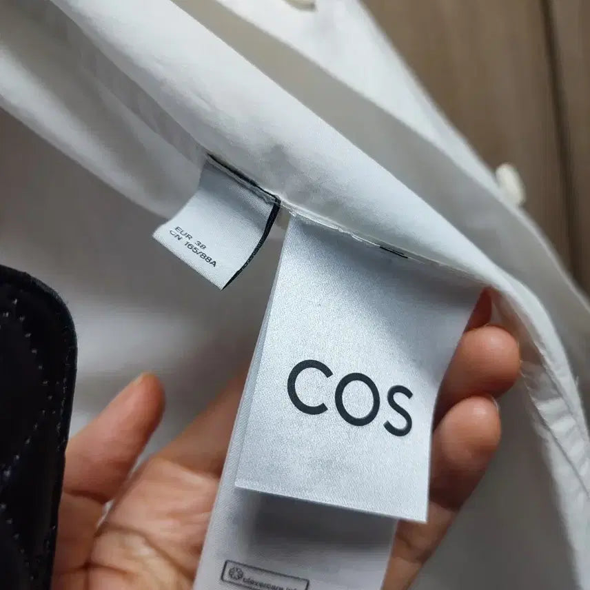 [SOLD OUT] 최종가격내림)COS 코스 화이트 레이스 칼라 셔츠