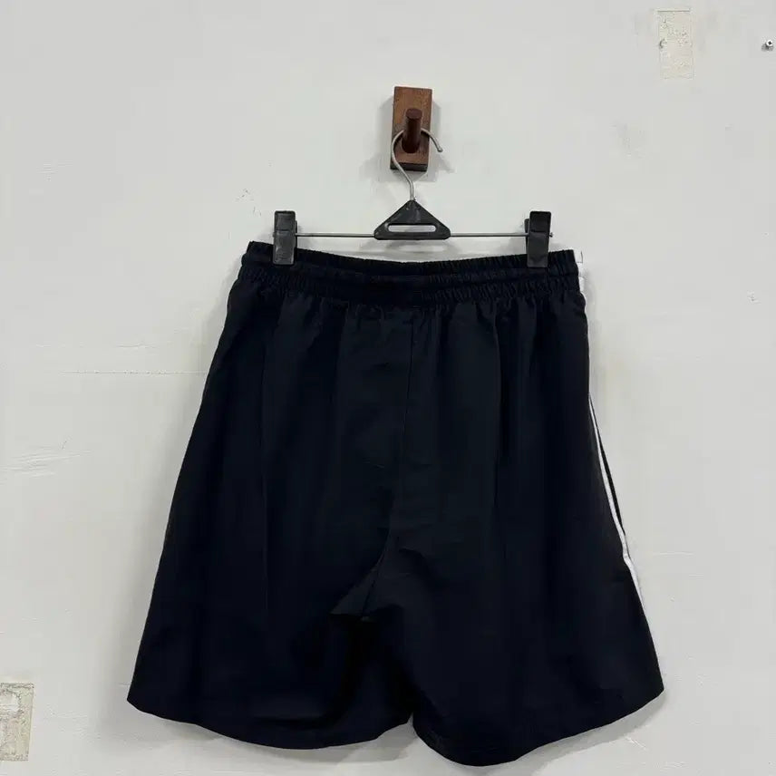 [BUNJANG] Adidas Three-Stripe Woven Shorts / (M)아디다스 삼선 우븐 반바지