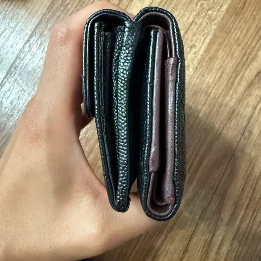 [SOLD OUT] 샤넬 캐비어 삼단 똑딱이 지갑