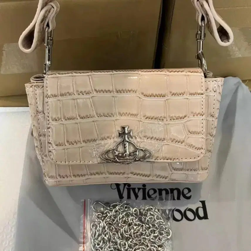 [BUNJANG] Vivienne Westwood Crossbody Bag / Vivienne Westwood가방