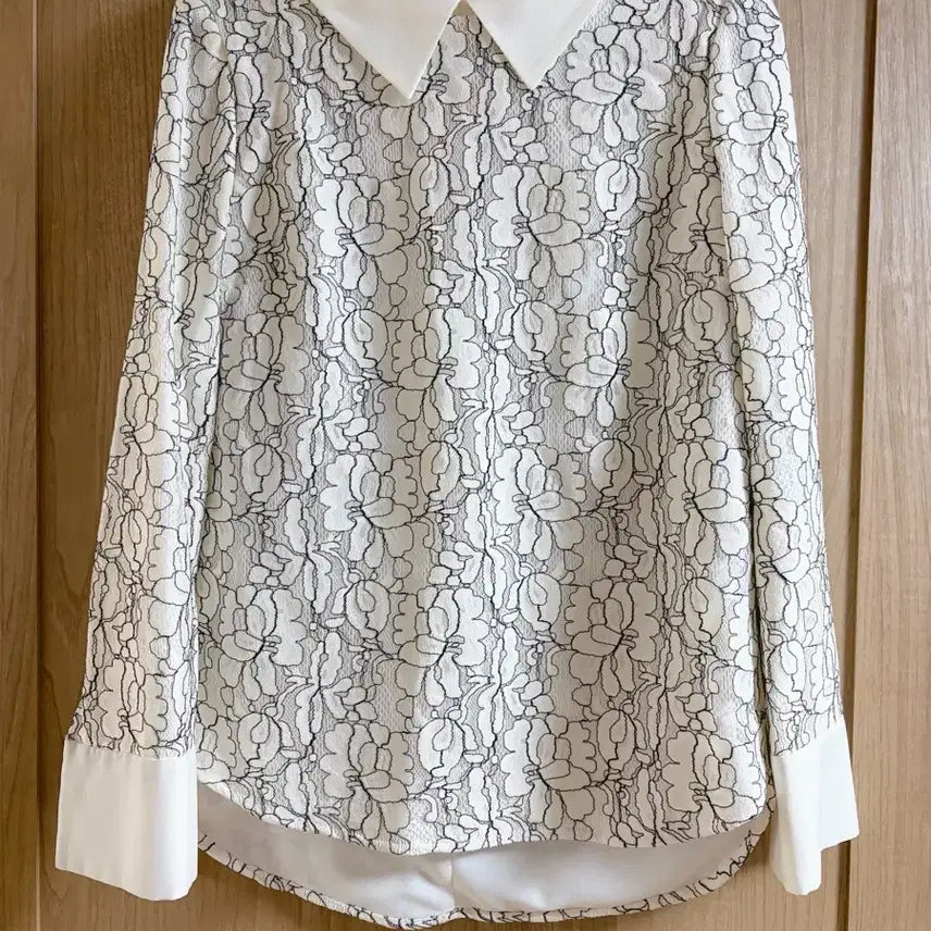 [BUNJANG] It MICHAA Floral Lace Two-Piece Set / 잇미샤 플라워 레이스 블라우스&amp;스커트 투피스 세트 (결혼식, 돌잔치, 2