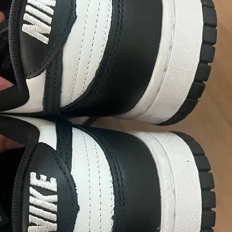 [BUNJANG] Nike Dunk Low Panda 260cm Sneakers / 나이키 덩크 로우 범고래 260cm
