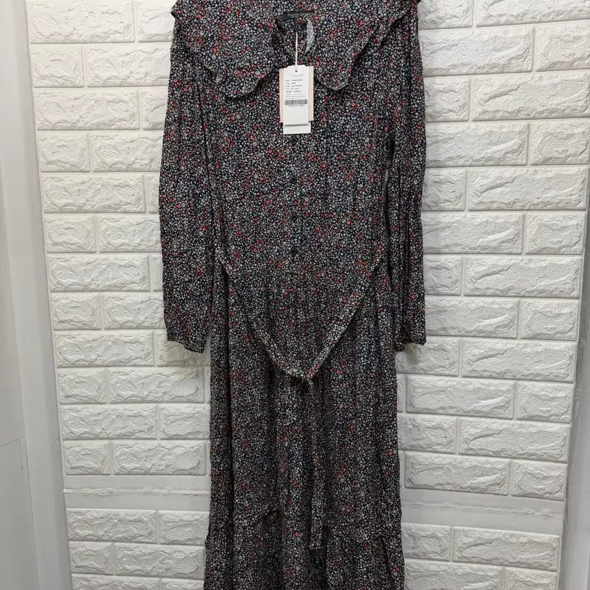 [SOLD OUT] 써스데이아일랜드 원피스 S