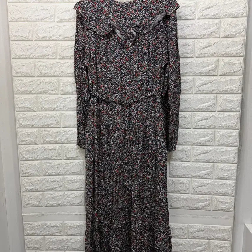 [SOLD OUT] 써스데이아일랜드 원피스 S