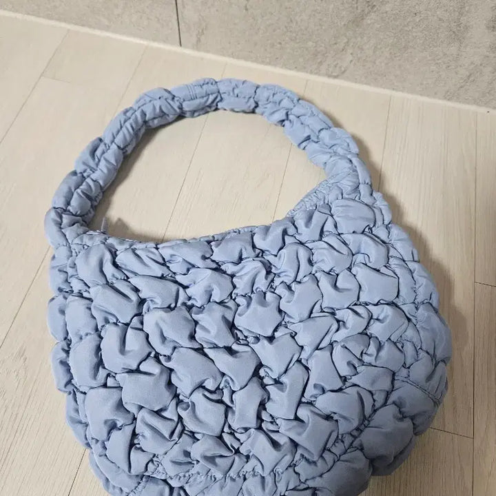 [BUNJANG] COS Cloud Bag &amp; Gromit Keyring / 코스구름백