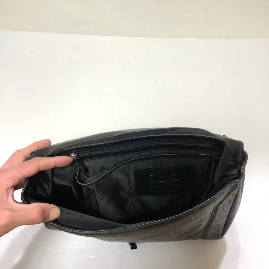 [BUNJANG] H by Ekatrina Cross Bag / H by Ekatrina 크로스백@9920