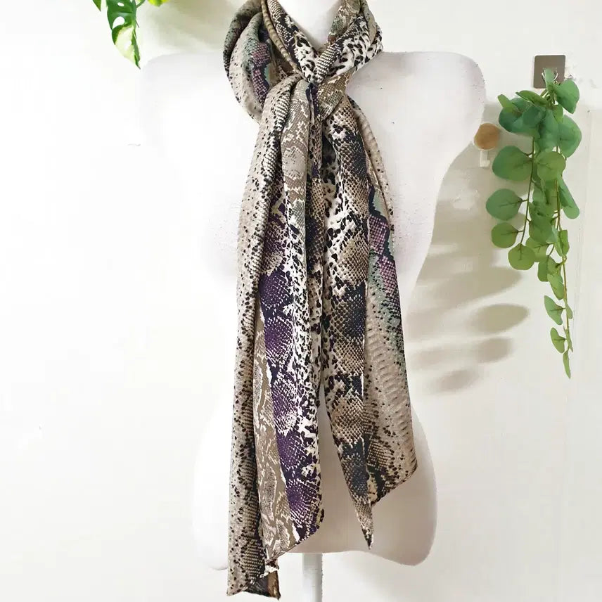 [BUNJANG] CC Collect Snake Skin Scarf Beige / 씨씨콜렉트 뱀피무늬 스카프 베이지
