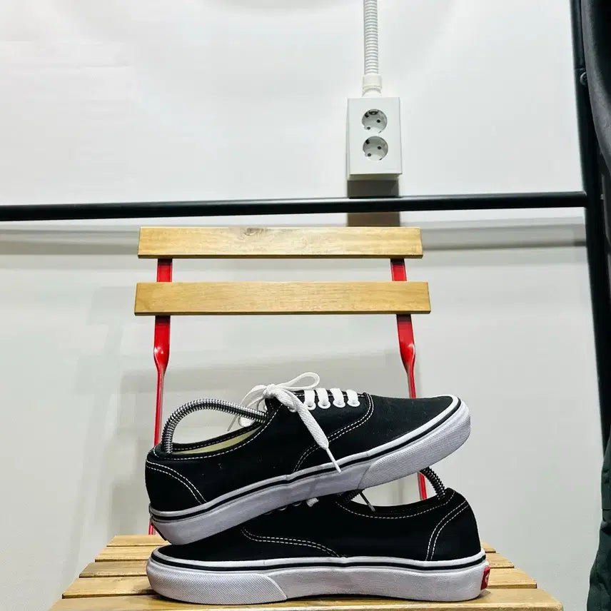 [SOLD OUT] 255) 반스 운동화 남성 남자 신발 어센틱 블랙 캔버스