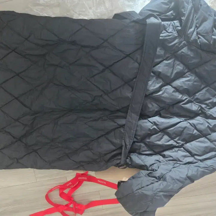 [BUNJANG] Hazzys Quilted Long Coat / 헤지스 퀼팅 롱 코트 블랙