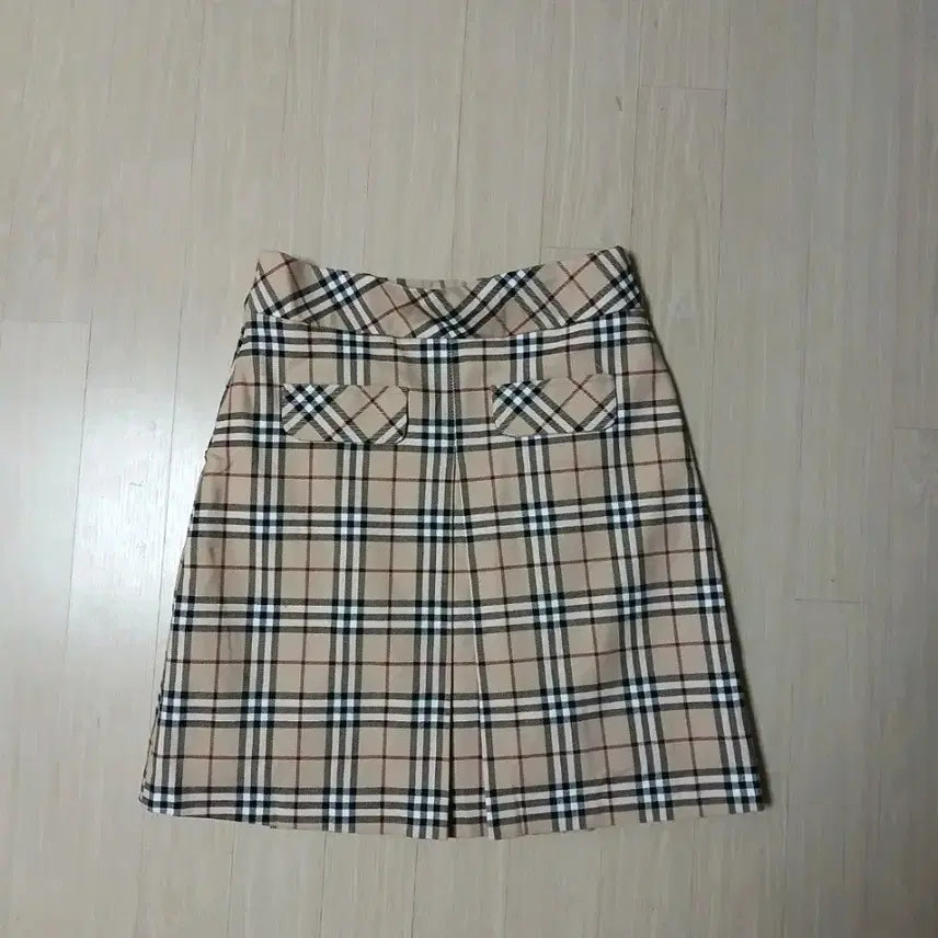 [BUNJANG] Burberry Pleated Mini Skirt / 정품 버버리 플리츠 미니스커트