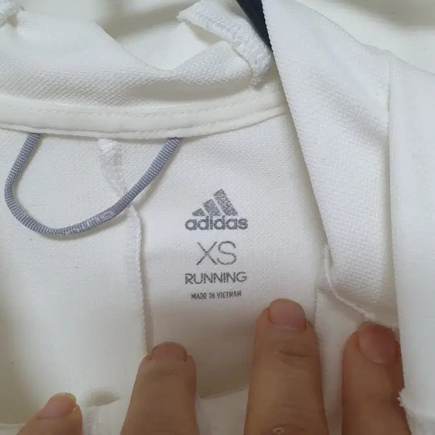 [BUNJANG] Adidas White Three Stripes Hooded Windbreaker XS / 허리쏙)아디다스 흰색 삼선 후드 바람막이 xs