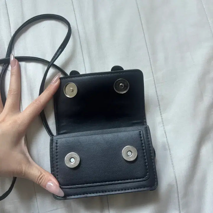 [SOLD OUT] 블랙 버클 미니 크로스백